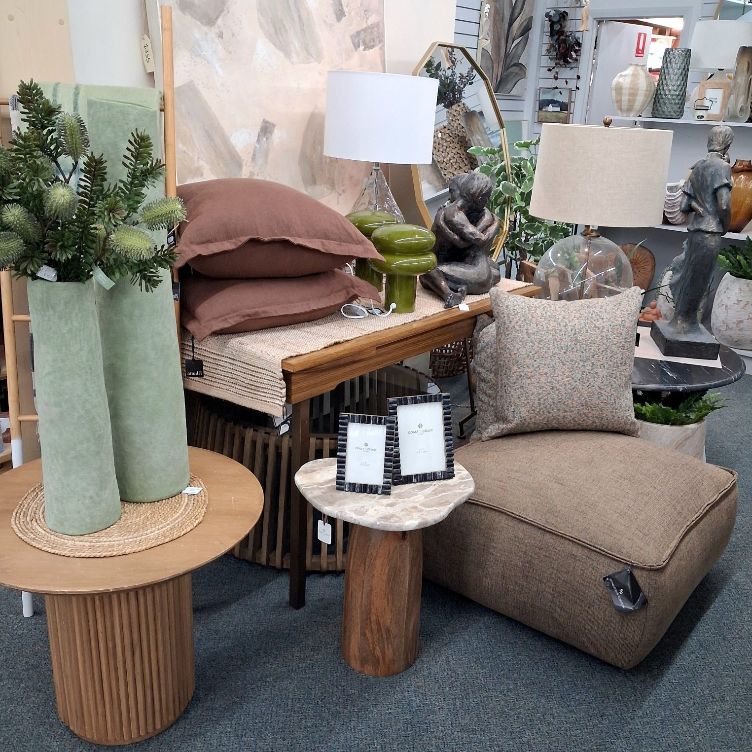 Occasional Tables & Lamps