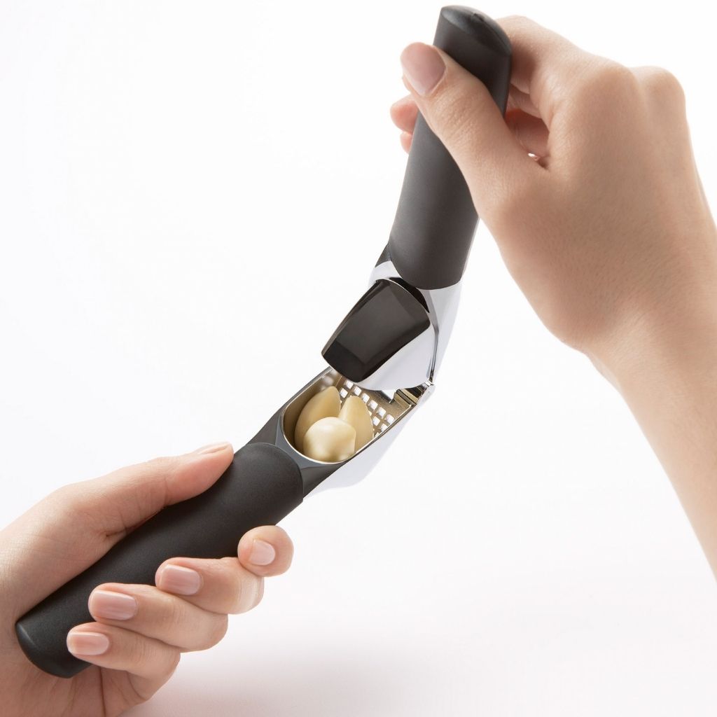 OXO Garlic Press - Image 5