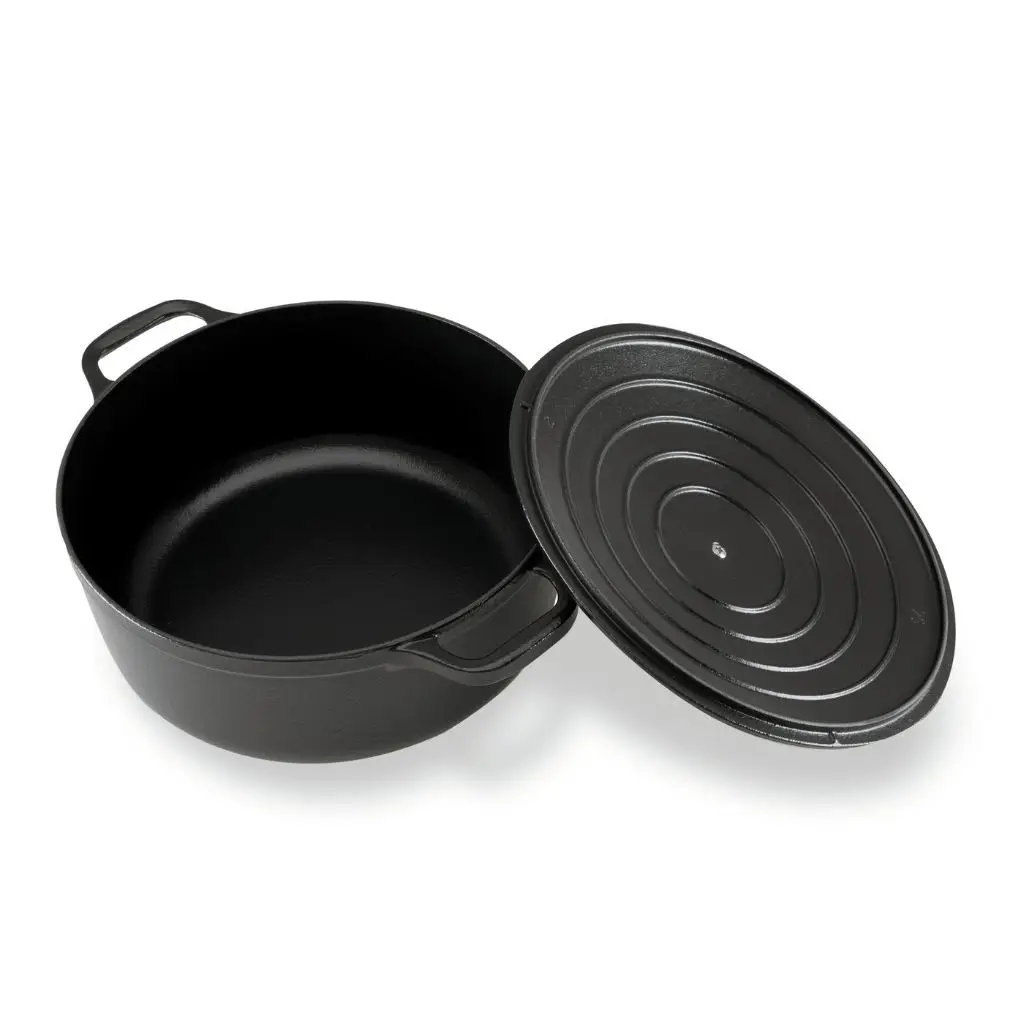 Chasseur Round French Oven 26cm - 5L with lid off